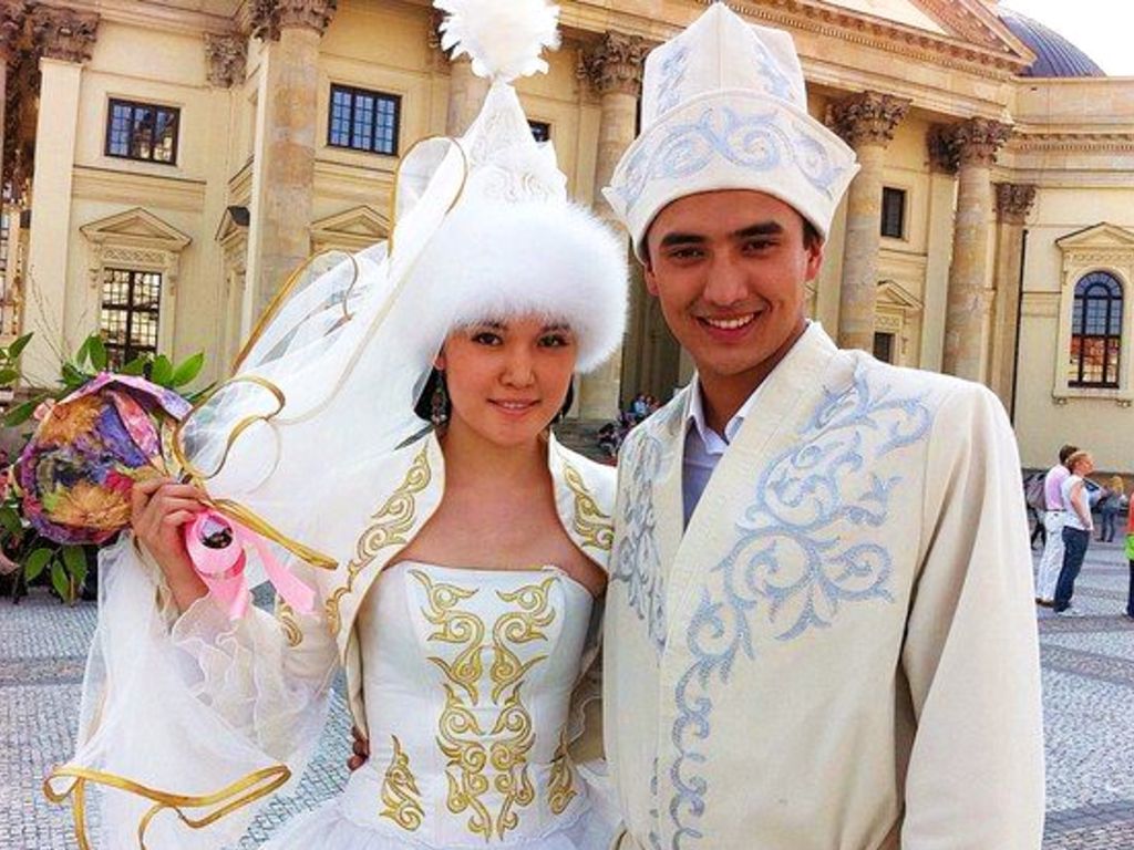 traditional wedding dresses around the world